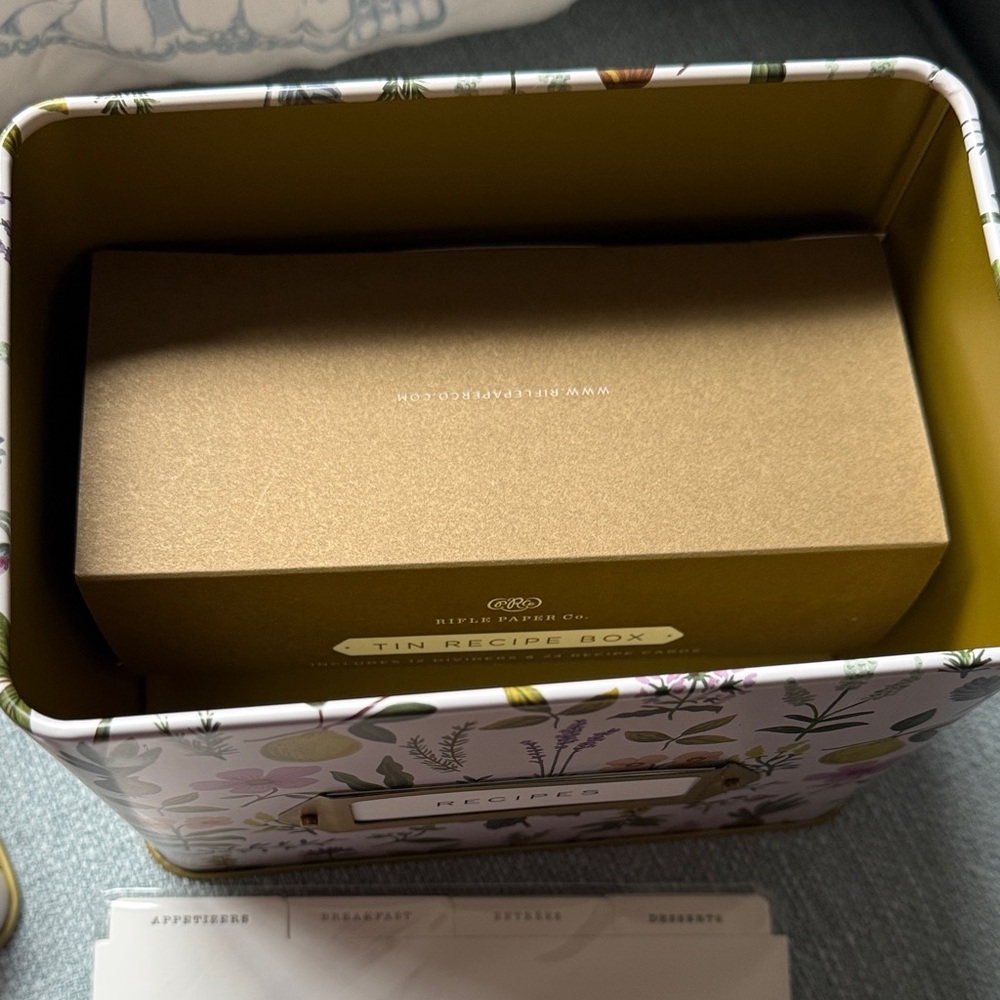 Rifle Paper Co. Floral Recipe Box with Cards NEW - Picture 4 of 6